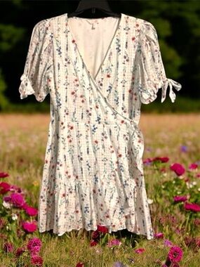 LC Lauren Conrad White Dress with Floral Accents